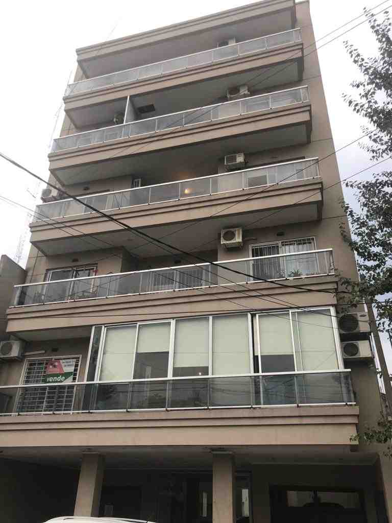 Departamento en Venta en Zárate (Quirno  72)