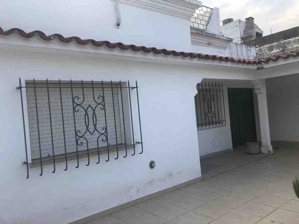 Casa en Venta en Zárate (19 DE MARZO  1985)