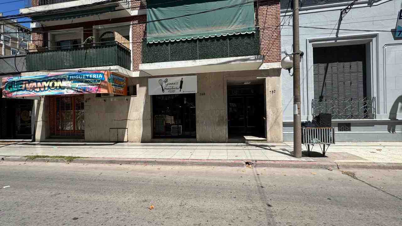 Depto. Belgrano 750 (semi piso en pleno centro)