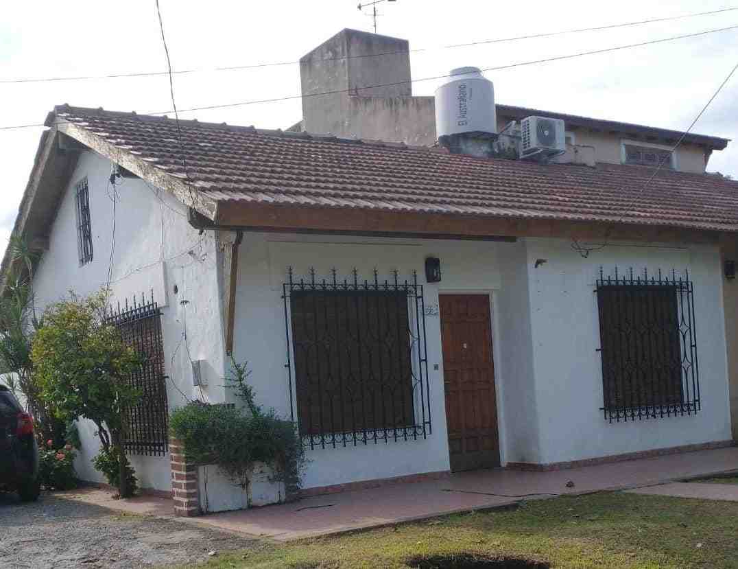Casa en Alquiler en Zárate (Barrio C.A.P. Residencial)