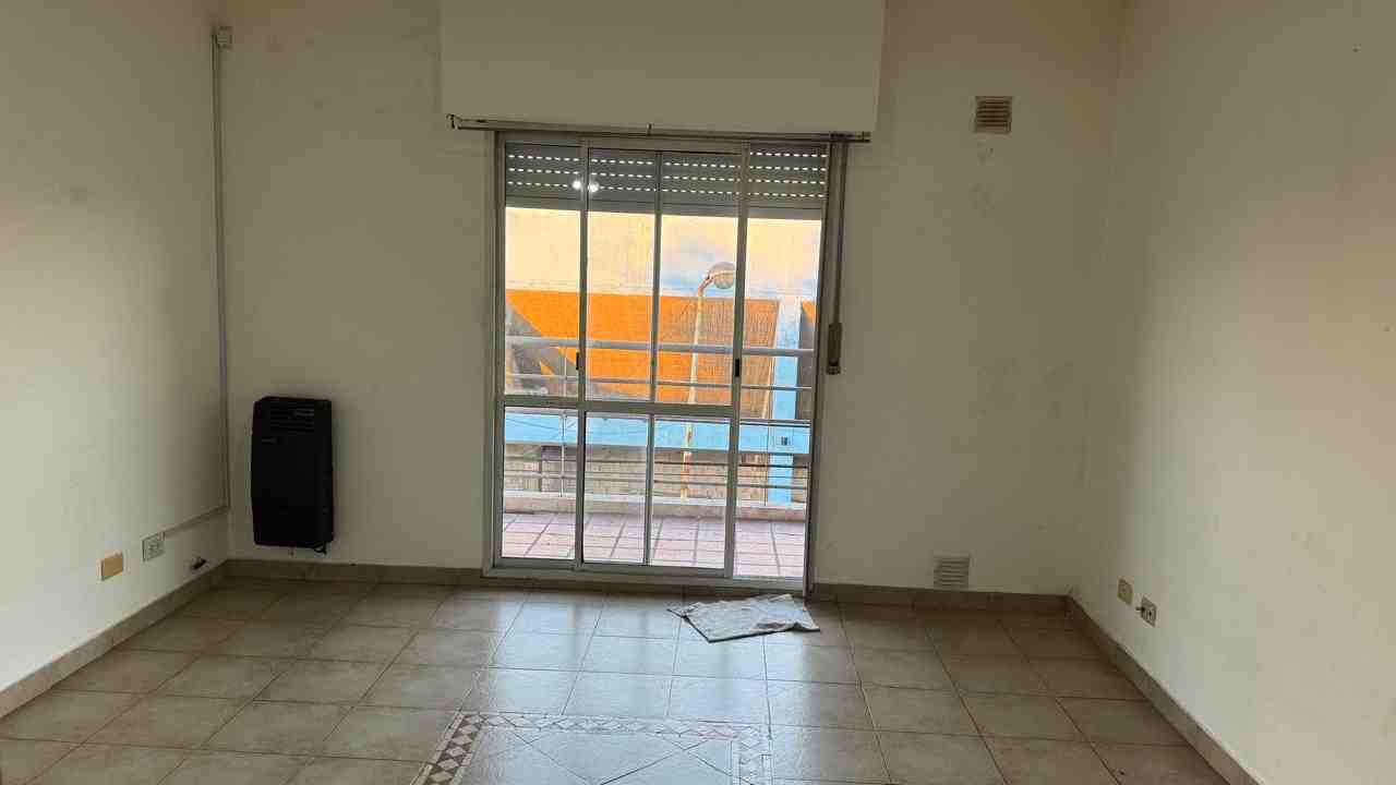 Departamento en Alquiler en Zárate (Justa lima  1275)
