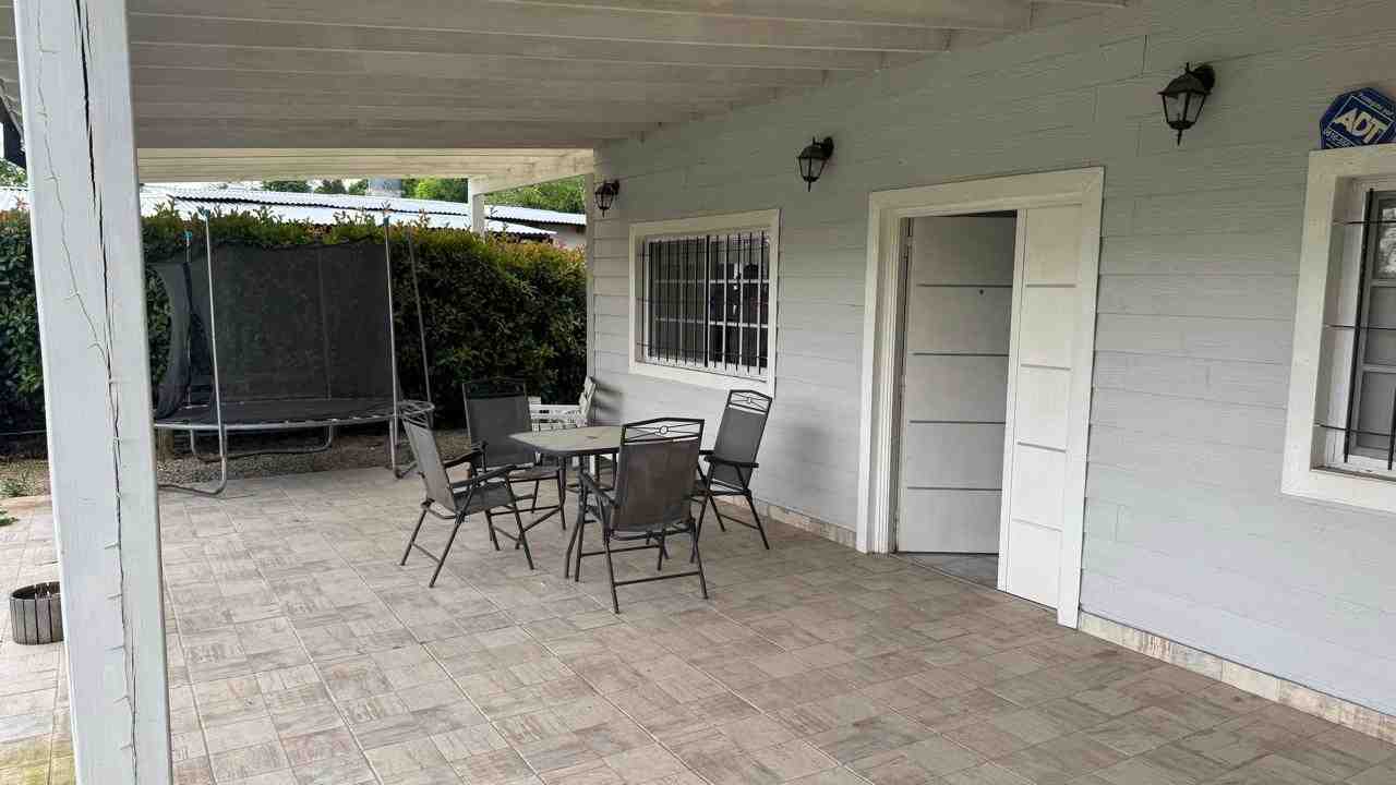 Casa Quinta en BARRIO QUINTAS DE ESCALADA en Venta en Zárate (. .)