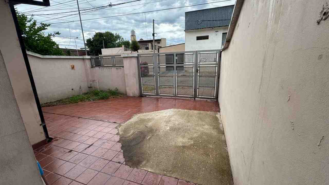 Duplex en Alquiler en Zárate (CASTELLI 1327)