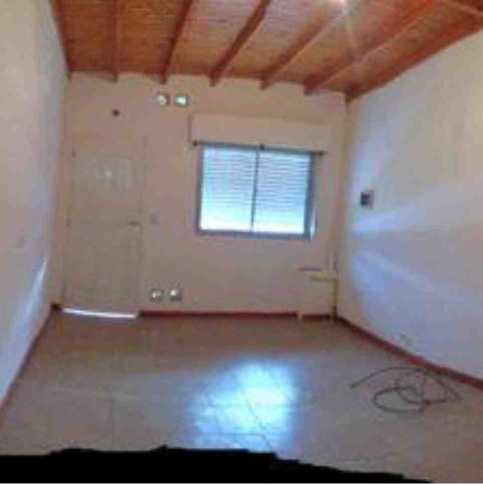 Casa en Alquiler en Zárate (PARAGUAY 833 BIS)